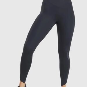 Venture Leggings - Black